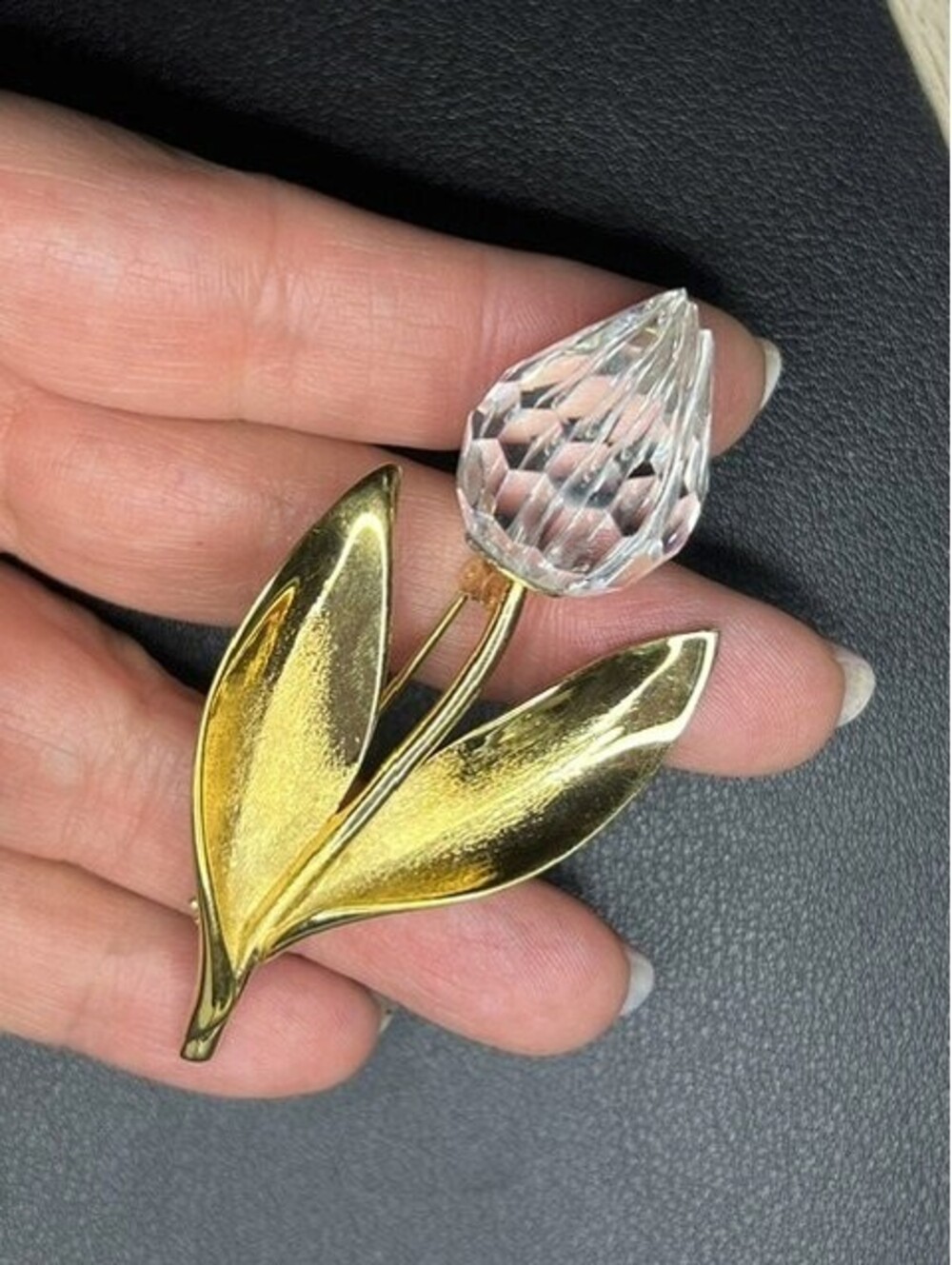 B7542 Swarovski Tulip Flower Brooch Pin ~2.5" Faceted Crystal Gold Tone Floral